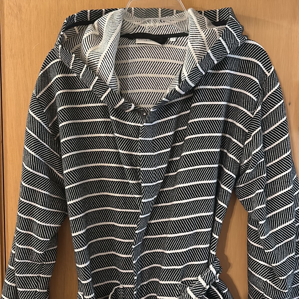 Striped Hooded Women's Robe - Picture 2 of 12